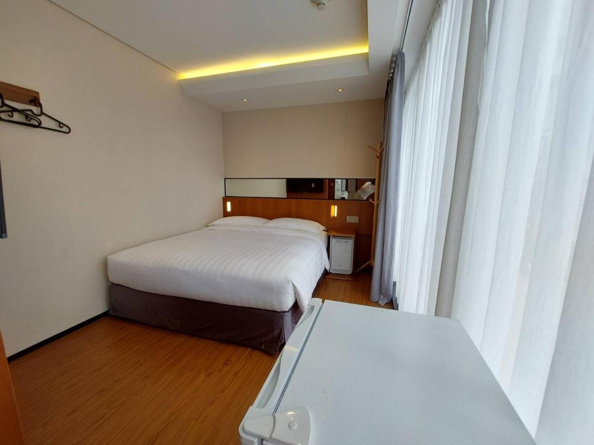 盤古捷旅 - Panco Hotel Taipei Extérieur photo